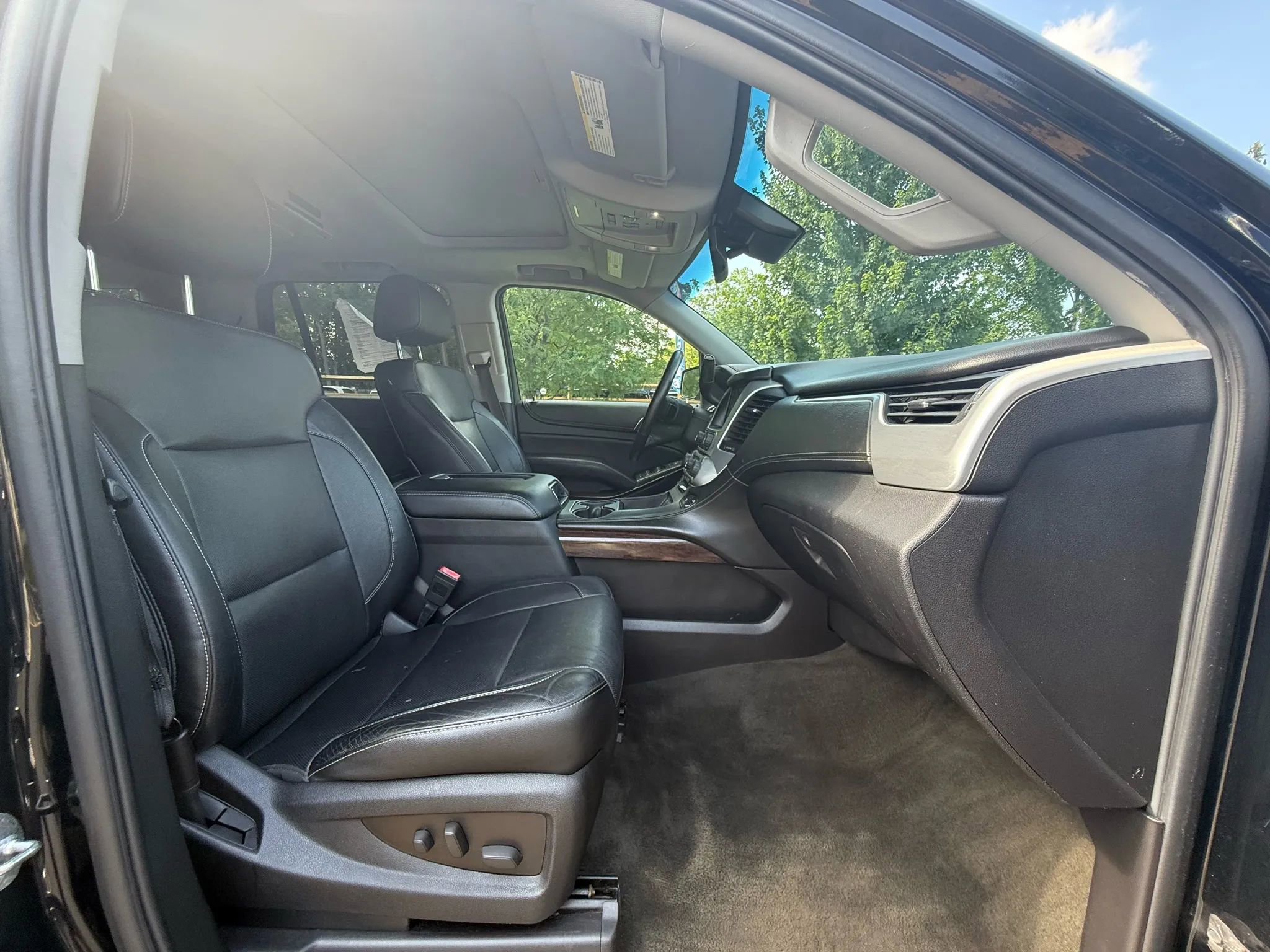 Used 2015 GMC Yukon SLT w/ HD Trailering Package image 40