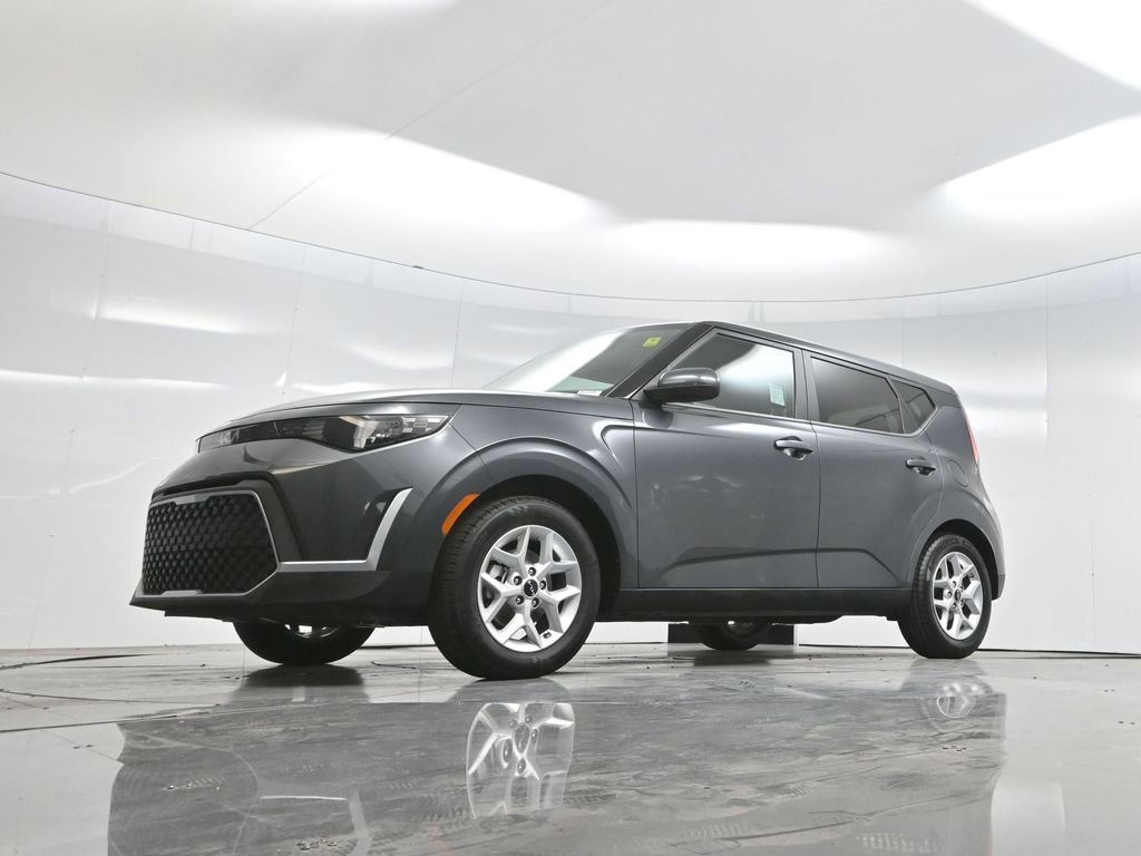 Used 2023 Kia Soul LX w/ LX Technology Package image 53