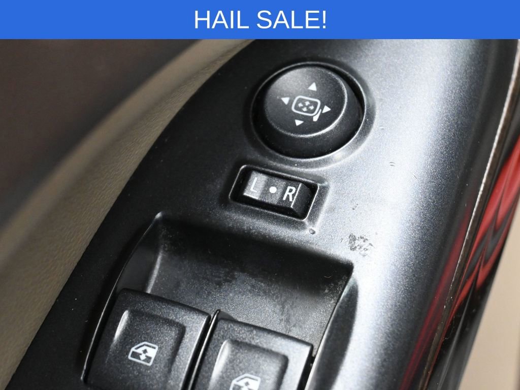 Used 2015 GMC Canyon SLE image 12