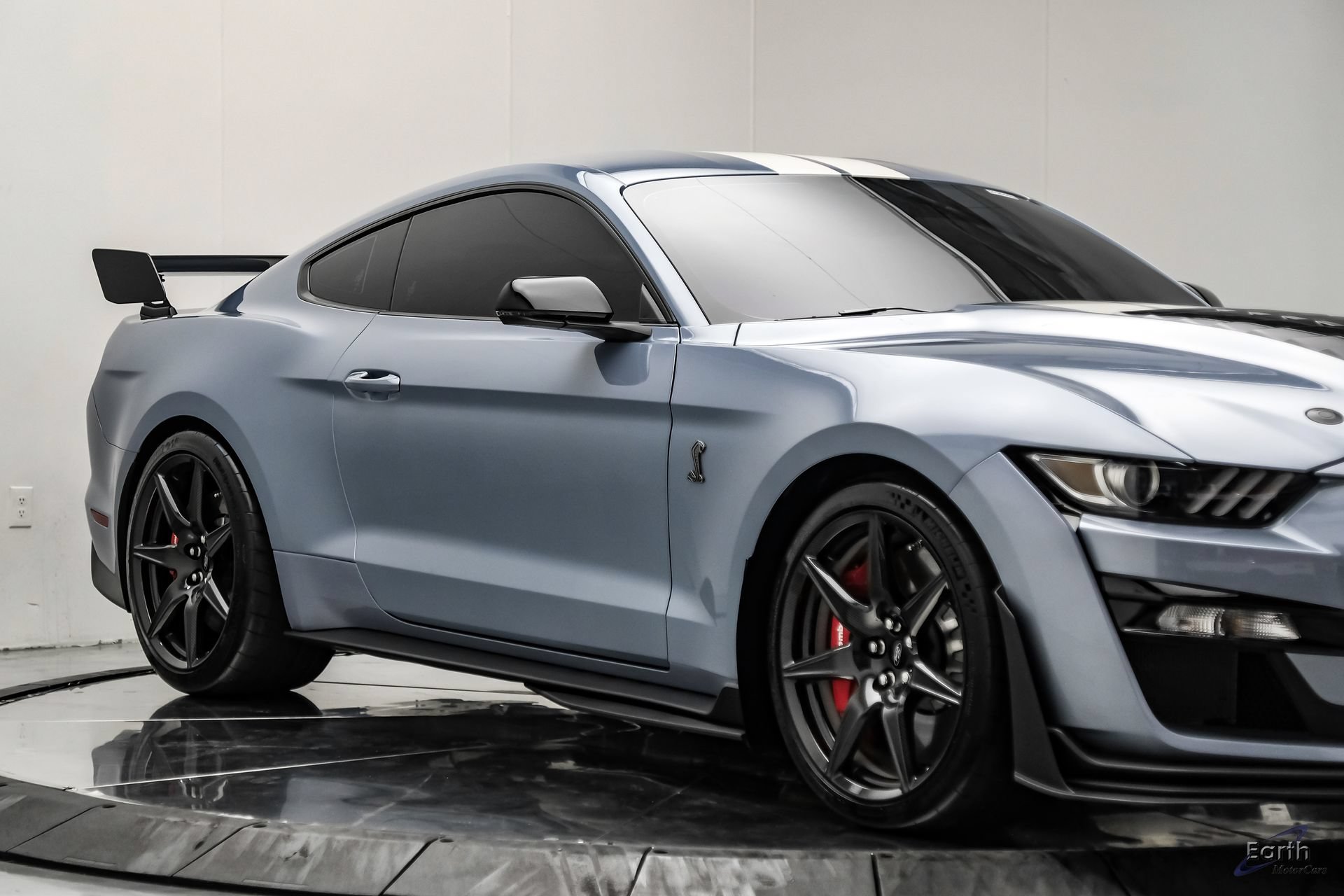 Used 2022 Ford Mustang Shelby GT500 w/ Carbon Fiber Track Pack RWD image 31