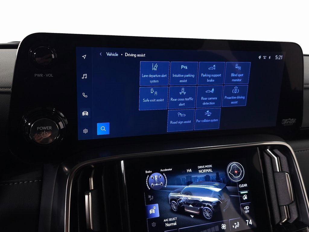 Used 2025 Lexus LX 700h F Sport image 28