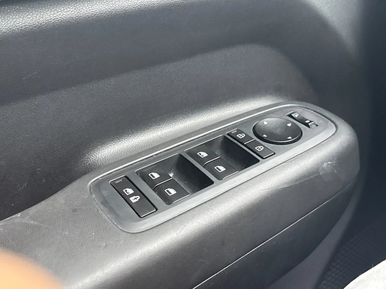 Used 2026 Hyundai Santa Fe SE FWD image 22
