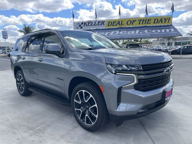 Used 2022 Chevrolet Tahoe RST w/ Luxury Package RWD image 2