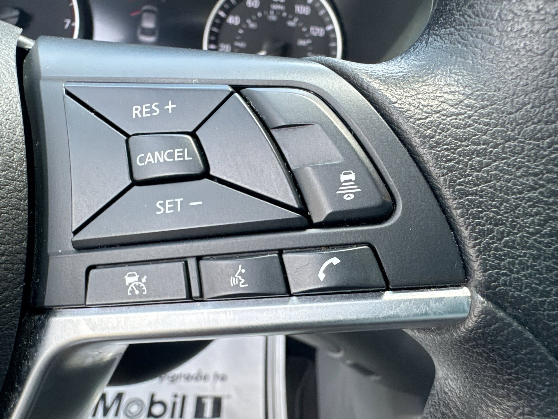Used 2024 Nissan Sentra SV FWD image 25