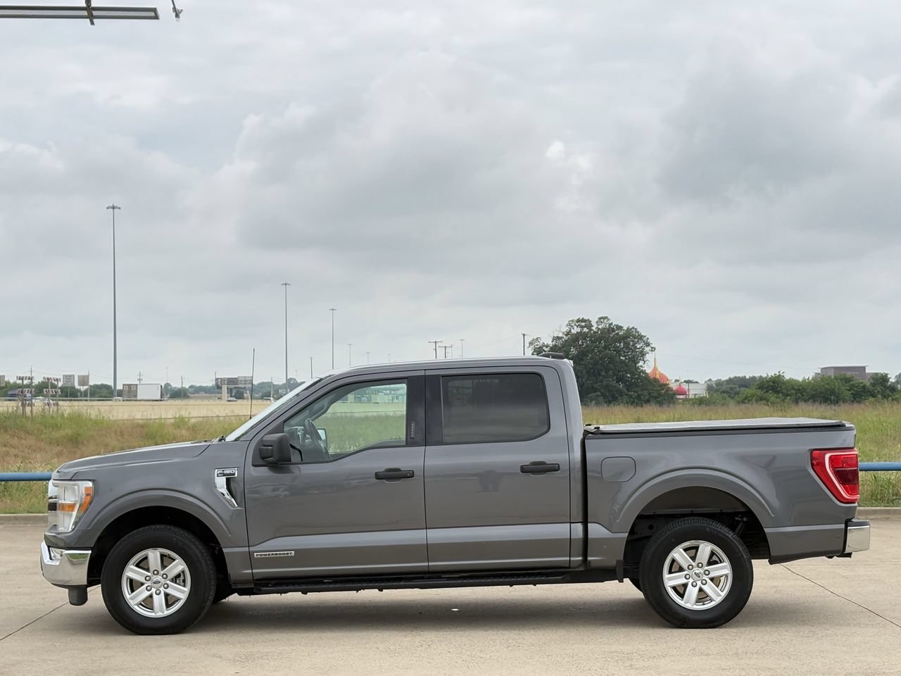 Used 2022 Ford F150 XLT w/ Equipment Group 301A Mid RWD image 2