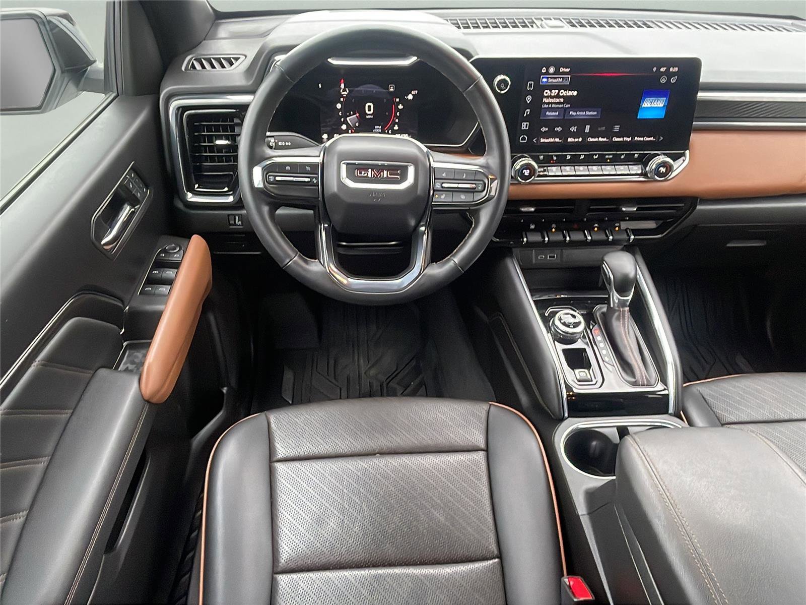 Used 2023 GMC Canyon AT4 w/ AT4 Premium Package image 19