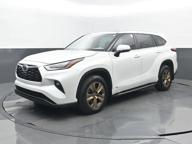 Used 2023 Toyota Highlander Bronze Edition AWD/4WD image 25