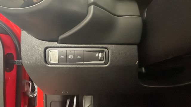 Used 2025 Chevrolet Equinox EV RS FWD image 19