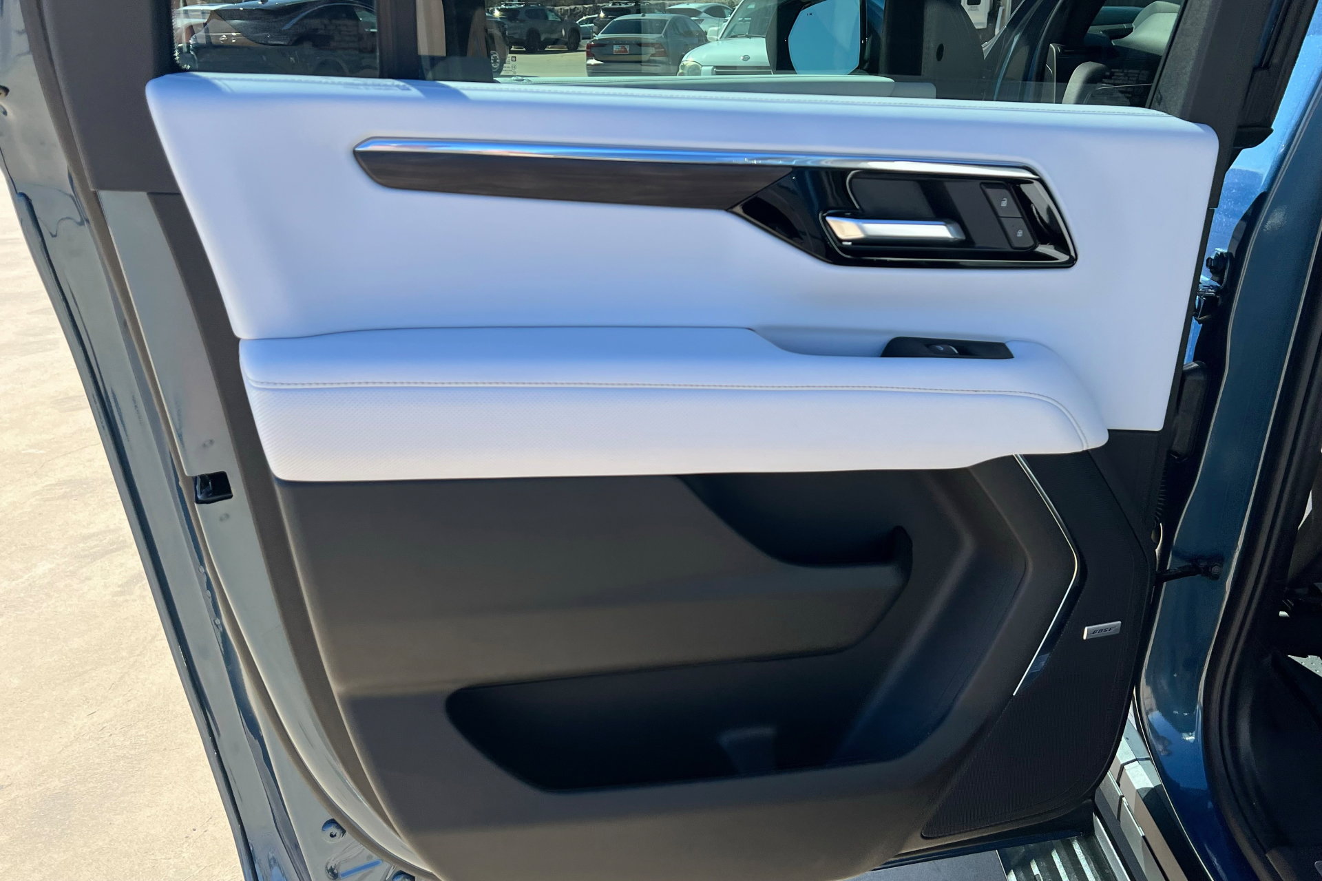 New 2026 Chevrolet Suburban Premier image 19