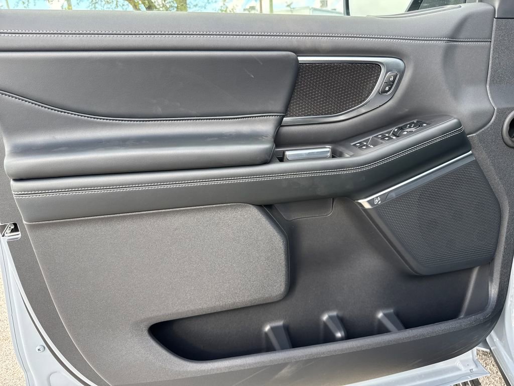 New 2025 Ford Expedition Max Platinum w/ Stealth Appearance Package image 21