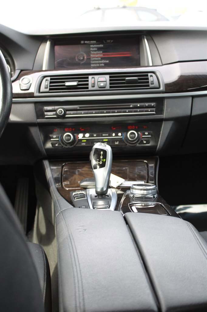 Used 2015 BMW 528i Sedan image 12