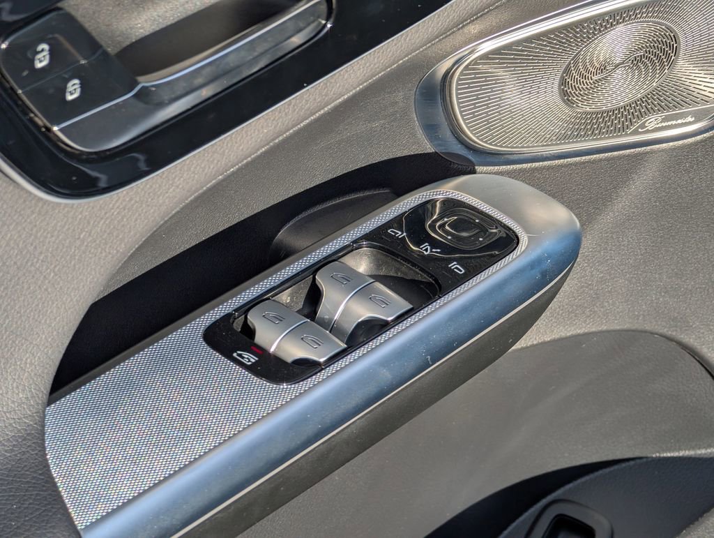 Used 2026 Mercedes-Benz GLC 300 4MATIC image 24