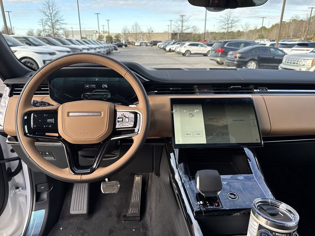 New 2025 Land Rover Range Rover Sport Dynamic SE AWD/4WD image 16