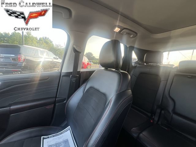Used 2022 Ford Escape SEL w/ SEL Stealth AWD Package image 12