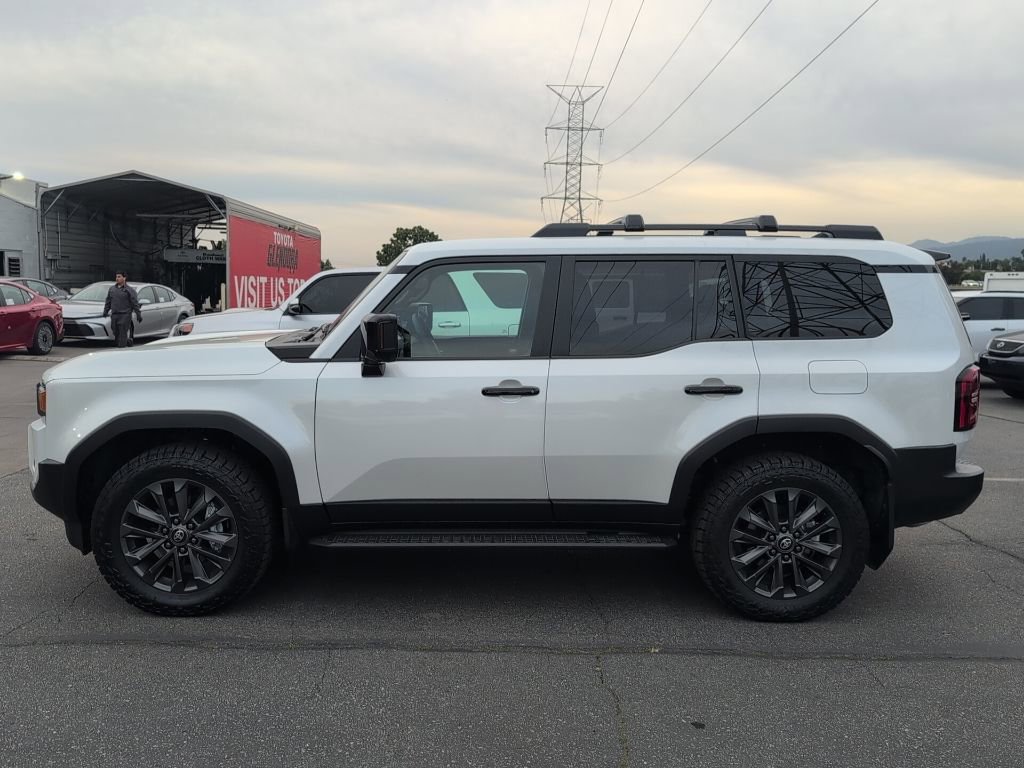 Certified 2024 Toyota Land Cruiser video 3