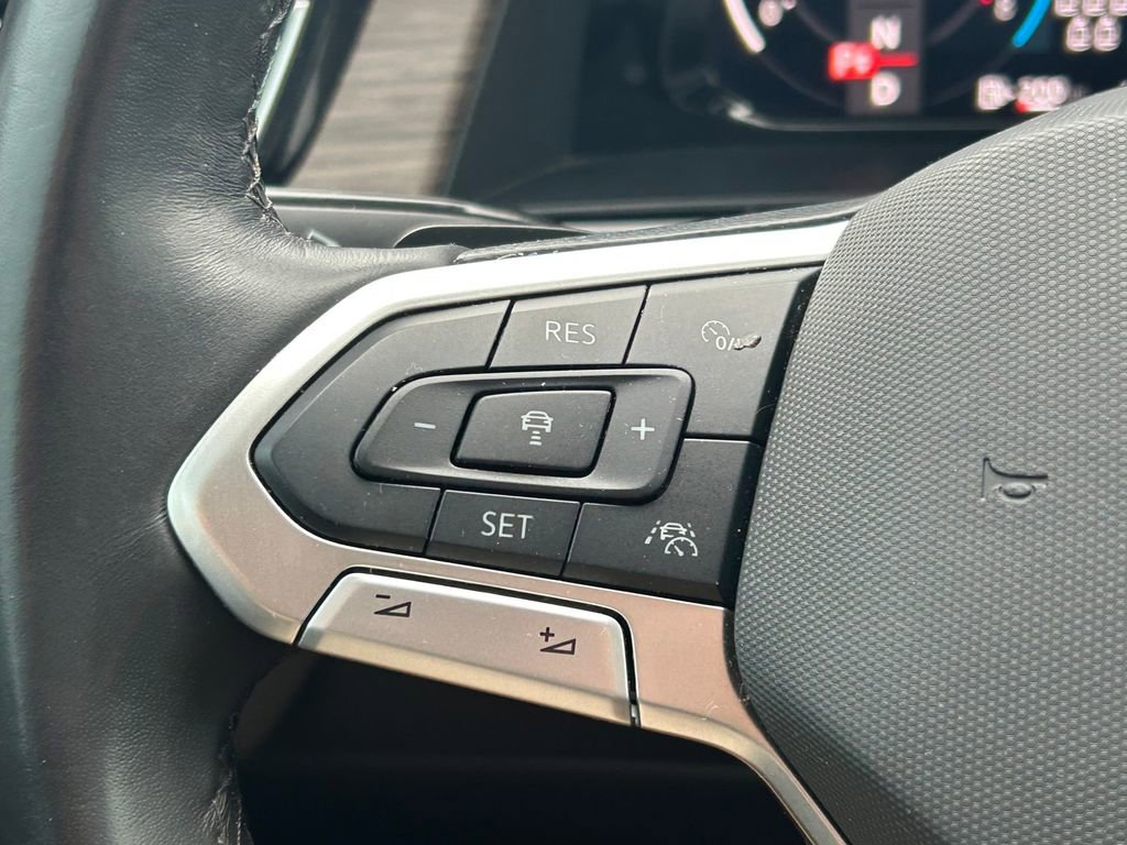 Used 2024 Volkswagen Atlas SEL Premium R-Line AWD/4WD image 42