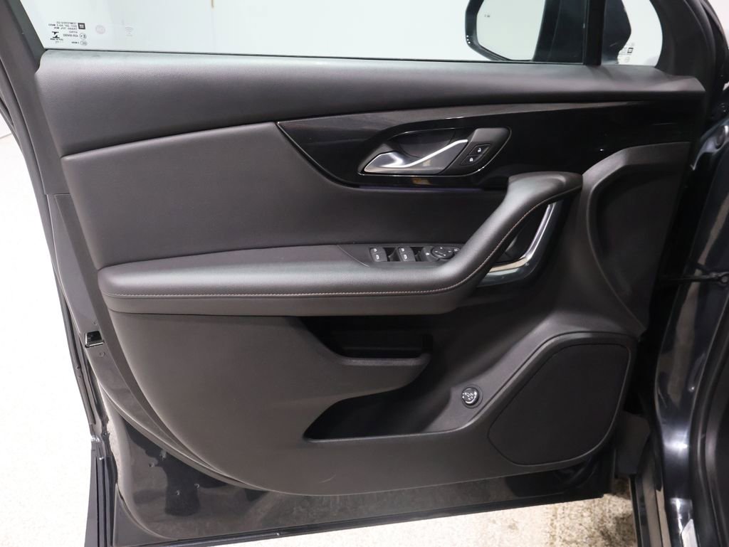 Used 2022 Chevrolet Blazer Premier image 13