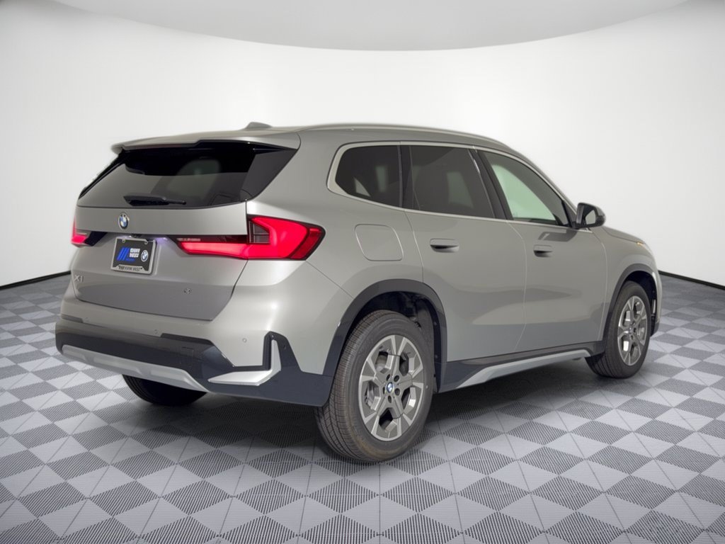 New 2027 BMW X1 xDrive28i AWD/4WD image 9