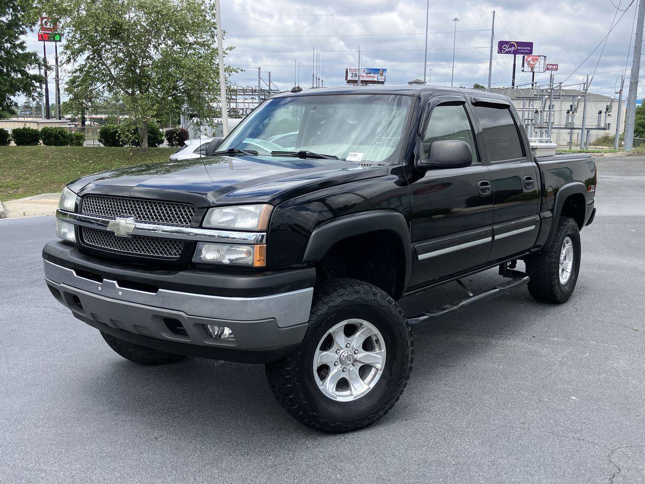 Used 2005 Chevrolet Silverado 1500 4x4 Crew Cab w/ Light Duty Power Package
