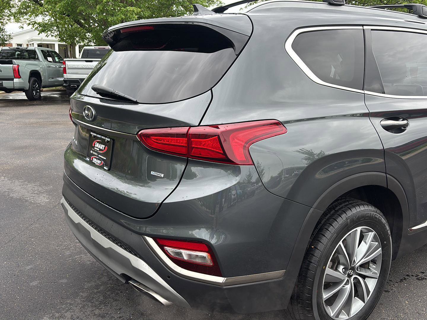 Used 2020 Hyundai Santa Fe Limited AWD/4WD image 19