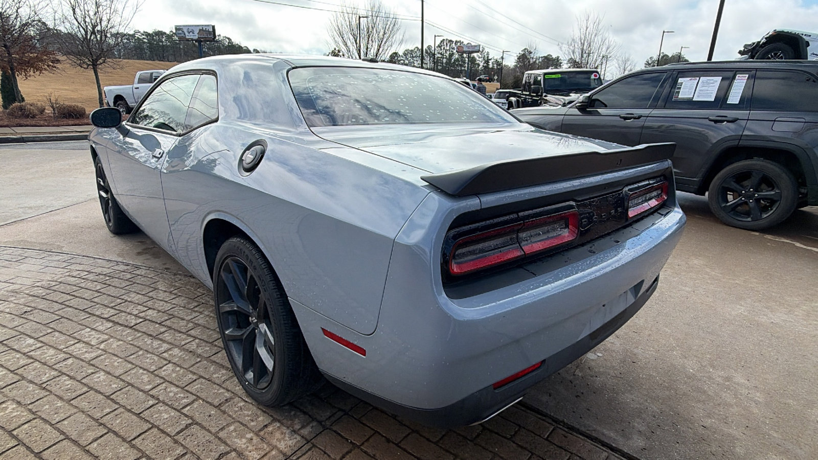 Used 2020 Dodge Challenger SXT w/ Blacktop Package image 10