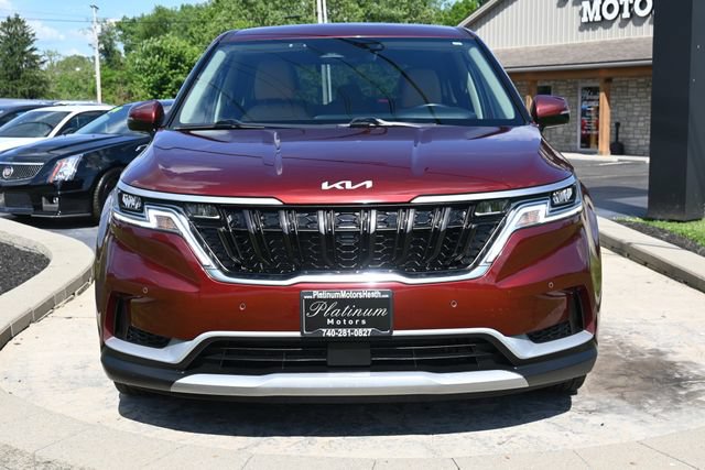 Used 2022 Kia Carnival EX FWD image 2