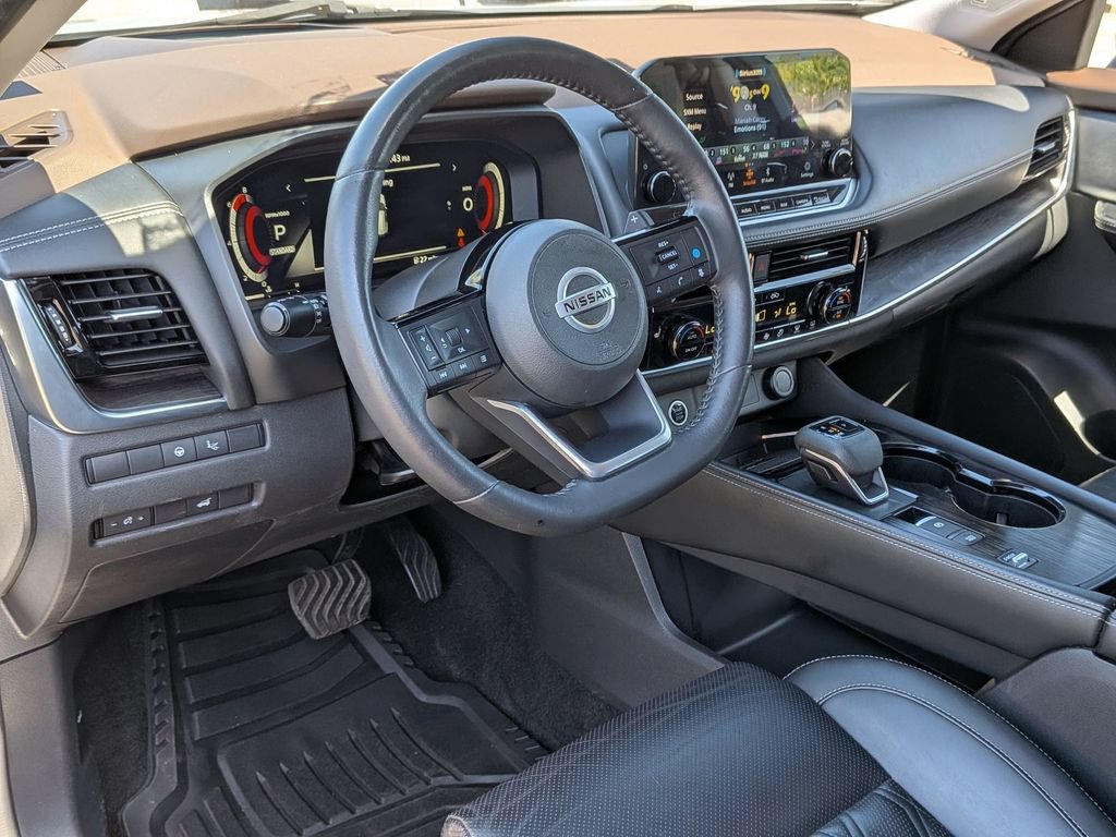 Used 2021 Nissan Rogue Platinum FWD image 33