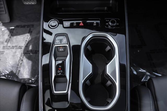 New 2026 Audi A6 Premium Plus AWD/4WD image 19