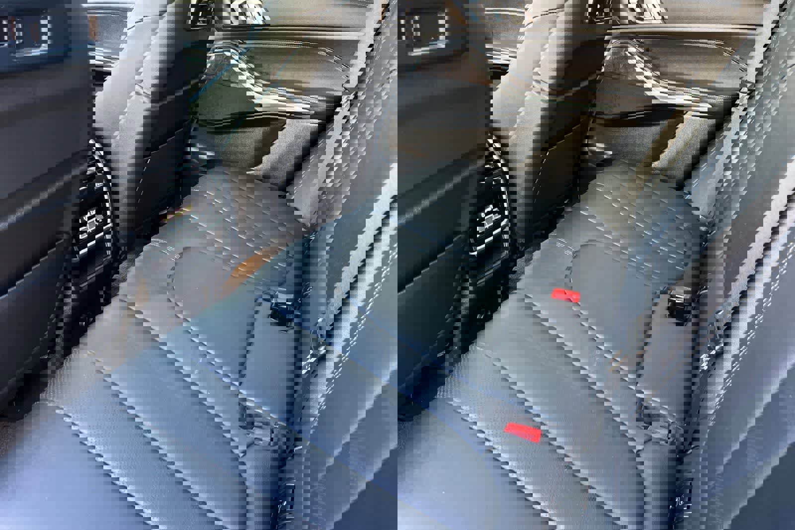 Used 2021 BMW X5 xDrive40i w/ Luxury Seating Package 2 image 5