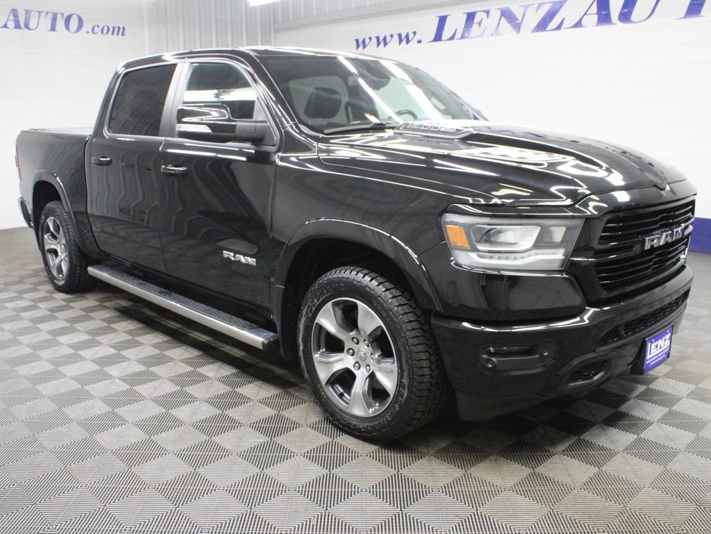 Used 2019 RAM 1500 Laramie AWD/4WD image 3