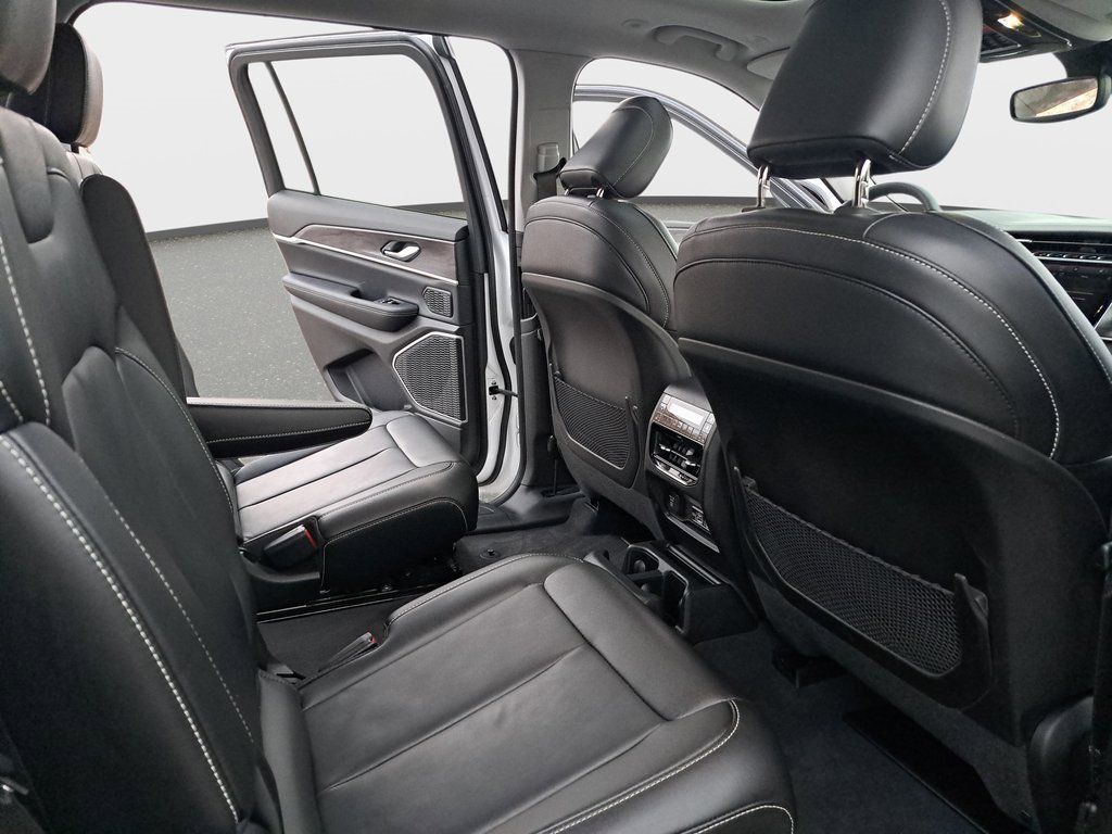 Certified 2023 Jeep Grand Cherokee L Limited image 12