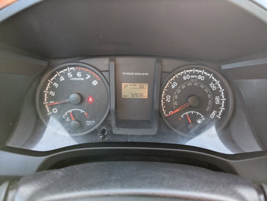 Used 2017 Toyota Tacoma SR image 19