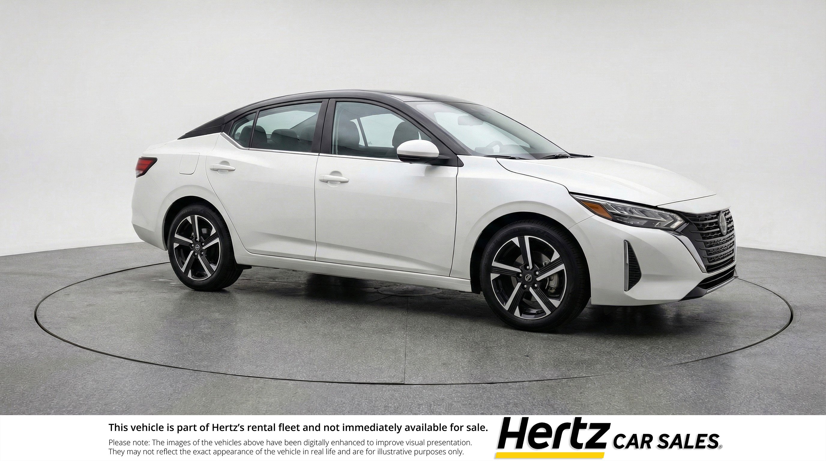 Used 2025 Nissan Sentra SV image 1