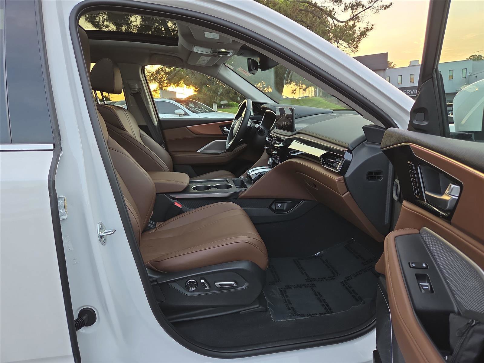 Used 2025 Acura MDX SH-AWD w/ Technology Package image 27