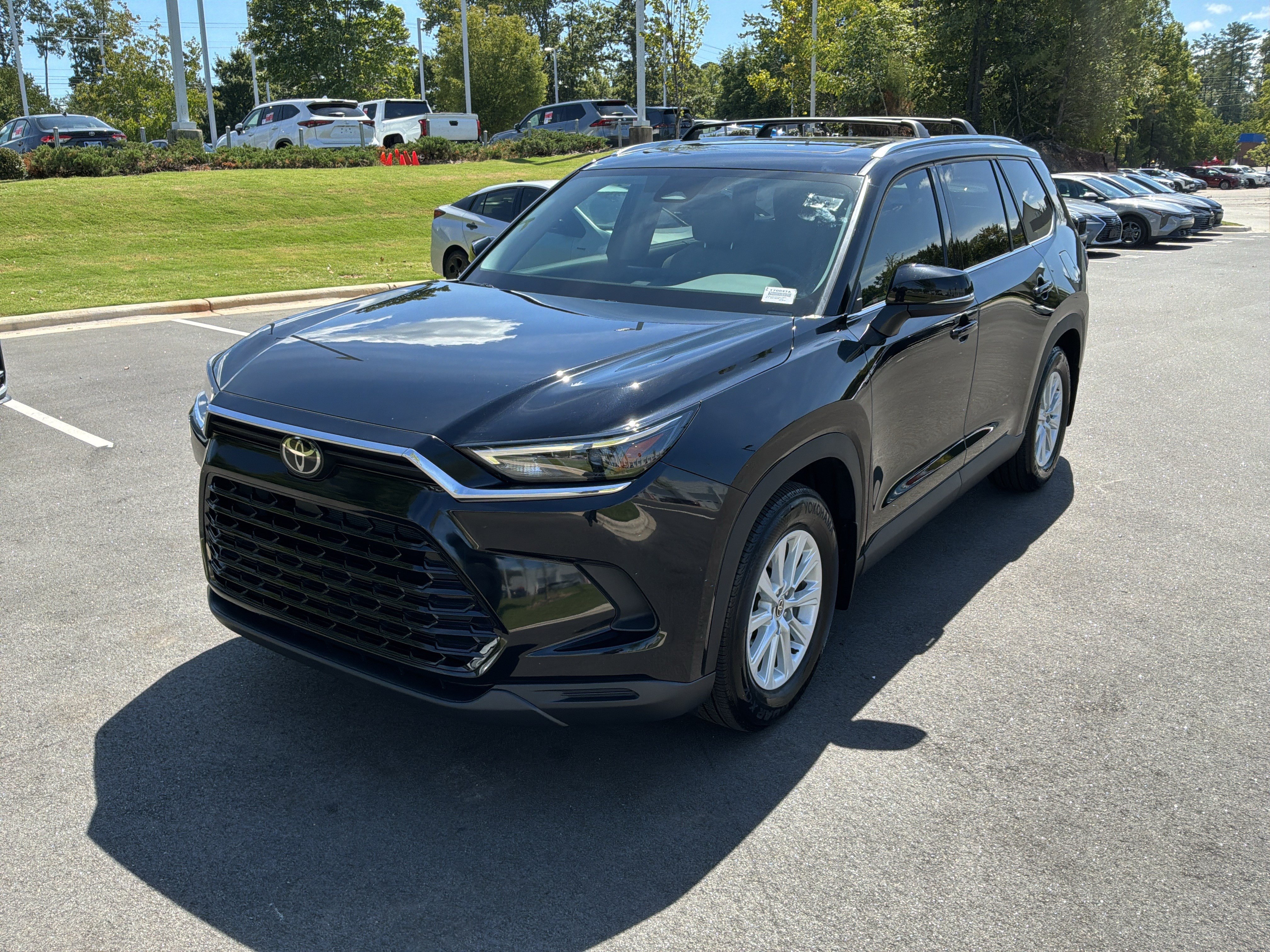 Used 2025 Toyota Grand Highlander FWD image 5