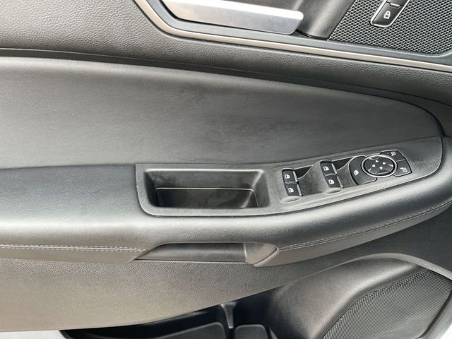 Used 2024 Ford Edge SEL AWD/4WD image 13