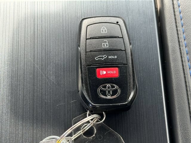 Used 2024 Toyota Sequoia Platinum AWD/4WD image 20