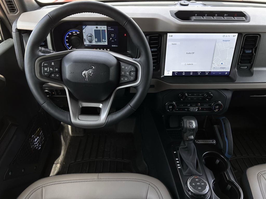 Used 2024 Ford Bronco Wildtrak image 11