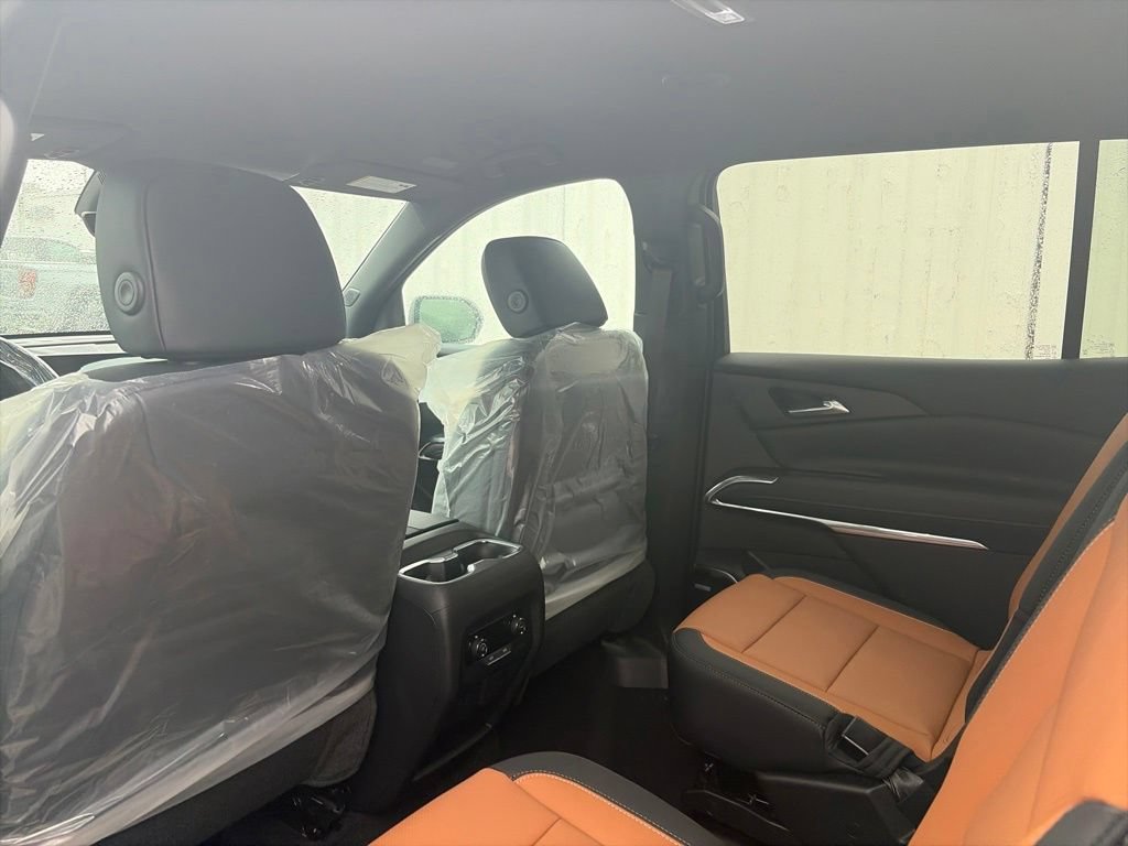 New 2027 Chevrolet Traverse Z71 w/ Enhanced Driving Package AWD/4WD image 6