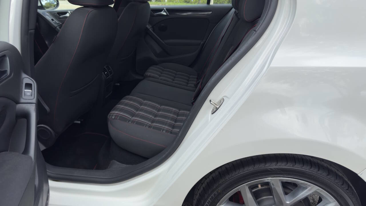 Used 2013 Volkswagen Golf 4-Door image 23