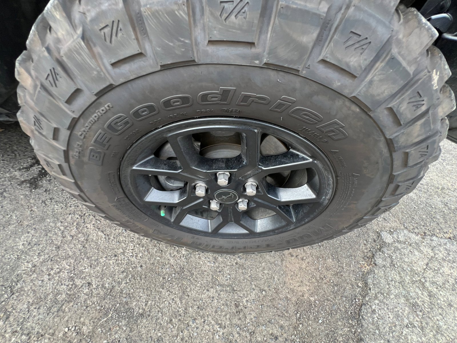 Used 2025 Jeep Gladiator Sport image 29