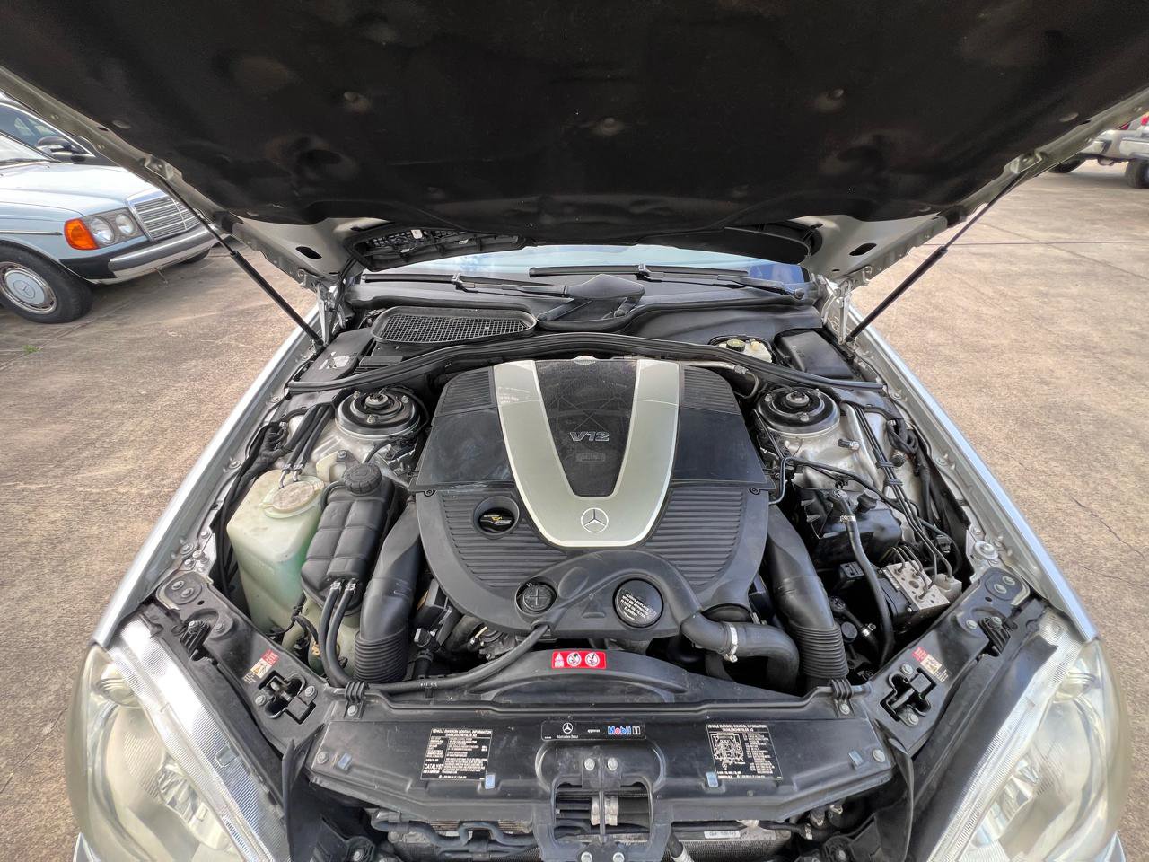 Used 2005 Mercedes-Benz S 600 image 11