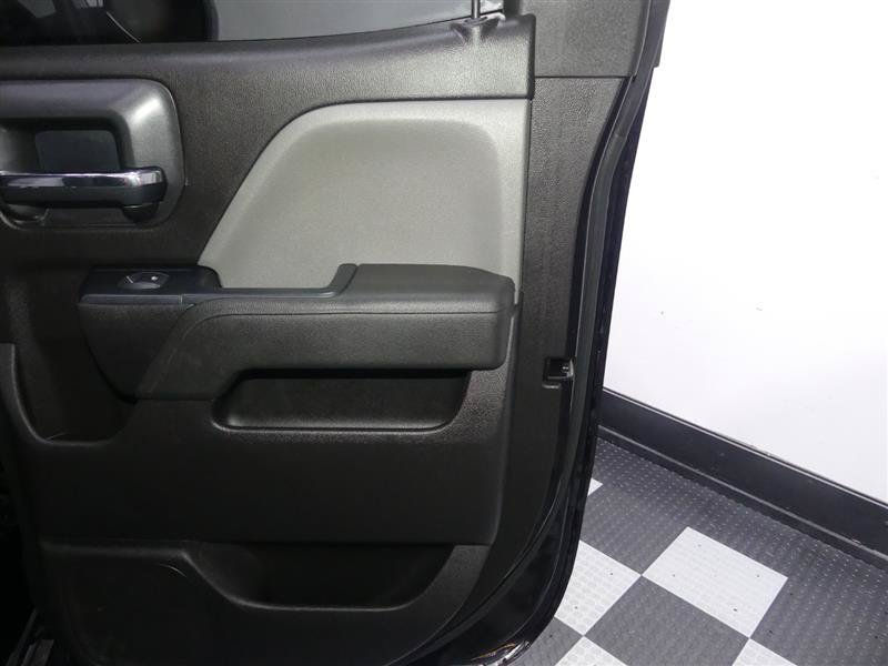 Used 2018 Chevrolet Silverado 1500 W/T w/ Black Out Edition AWD/4WD image 23
