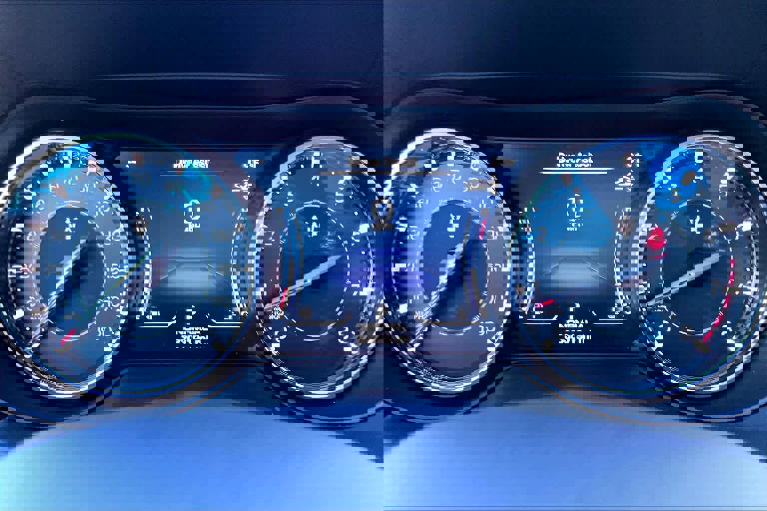 Used 2023 Maserati Levante GT image 25