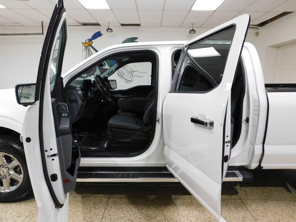 Used 2024 Ford F150 XLT AWD/4WD image 28