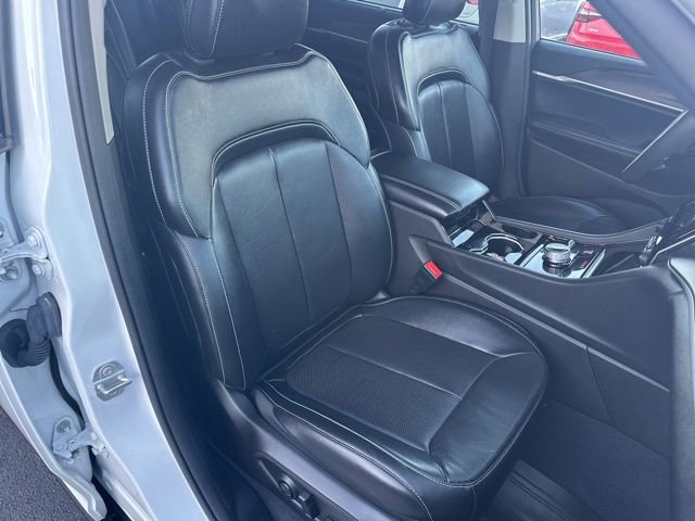 Used 2023 Jeep Grand Cherokee L Limited w/ Luxury Tech Group II image 23