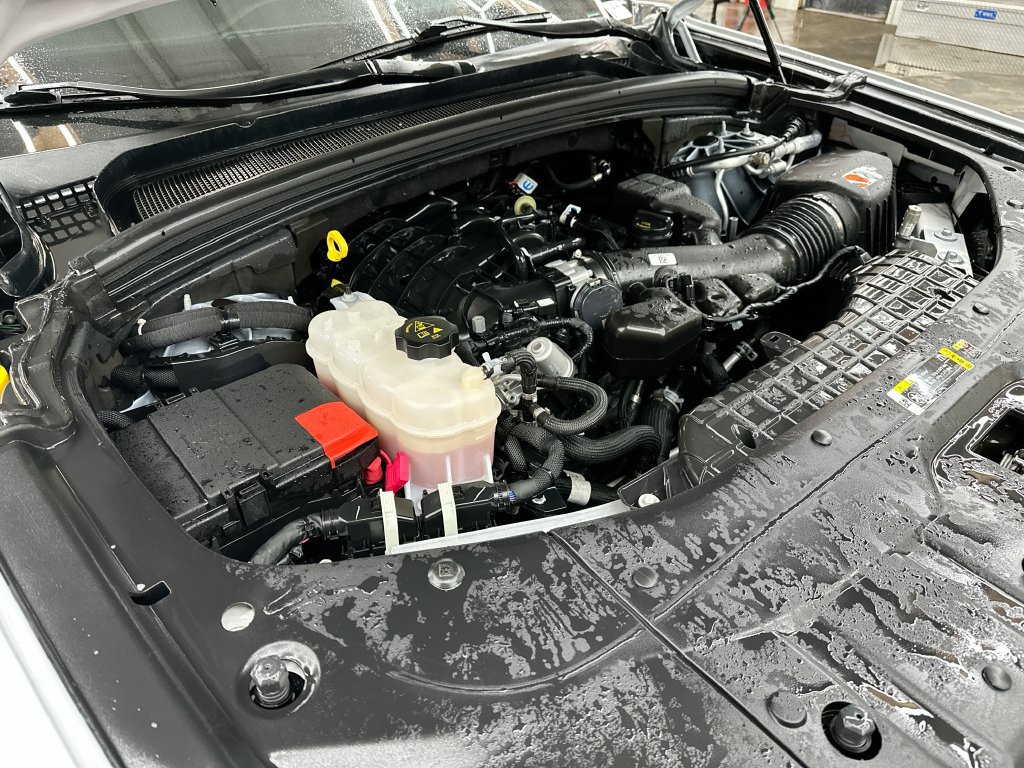 Used 2024 Jeep Grand Cherokee L Laredo RWD image 26