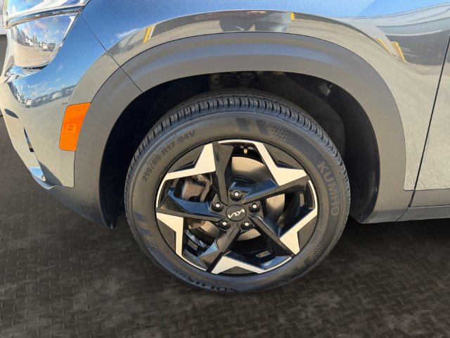 Certified 2024 Kia Seltos EX AWD/4WD image 11