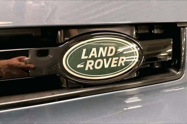 Certified 2024 Land Rover Defender 110 X-Dynamic SE AWD/4WD image 32