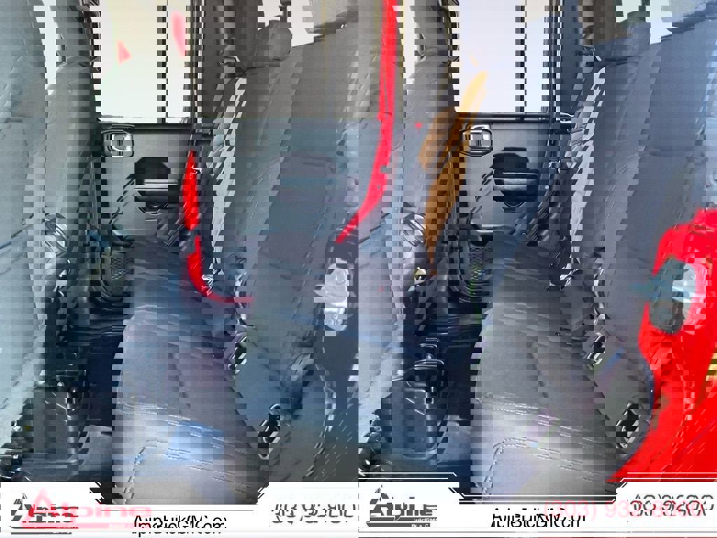 Used 2022 Jeep Gladiator Sport image 13